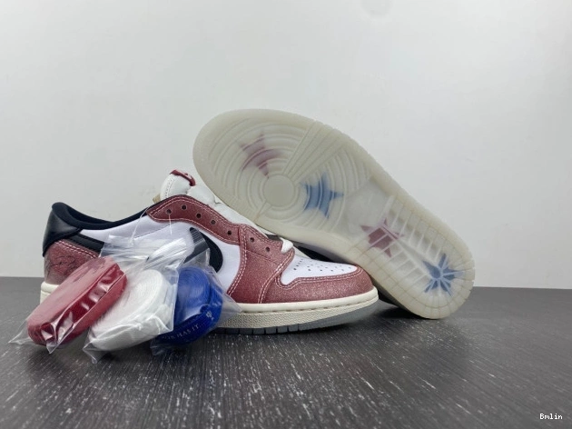 Bmlin LOW X AIR TROPHY FN0432-017 BLACK' ROOM 1 'RED JORDAN OG 0819